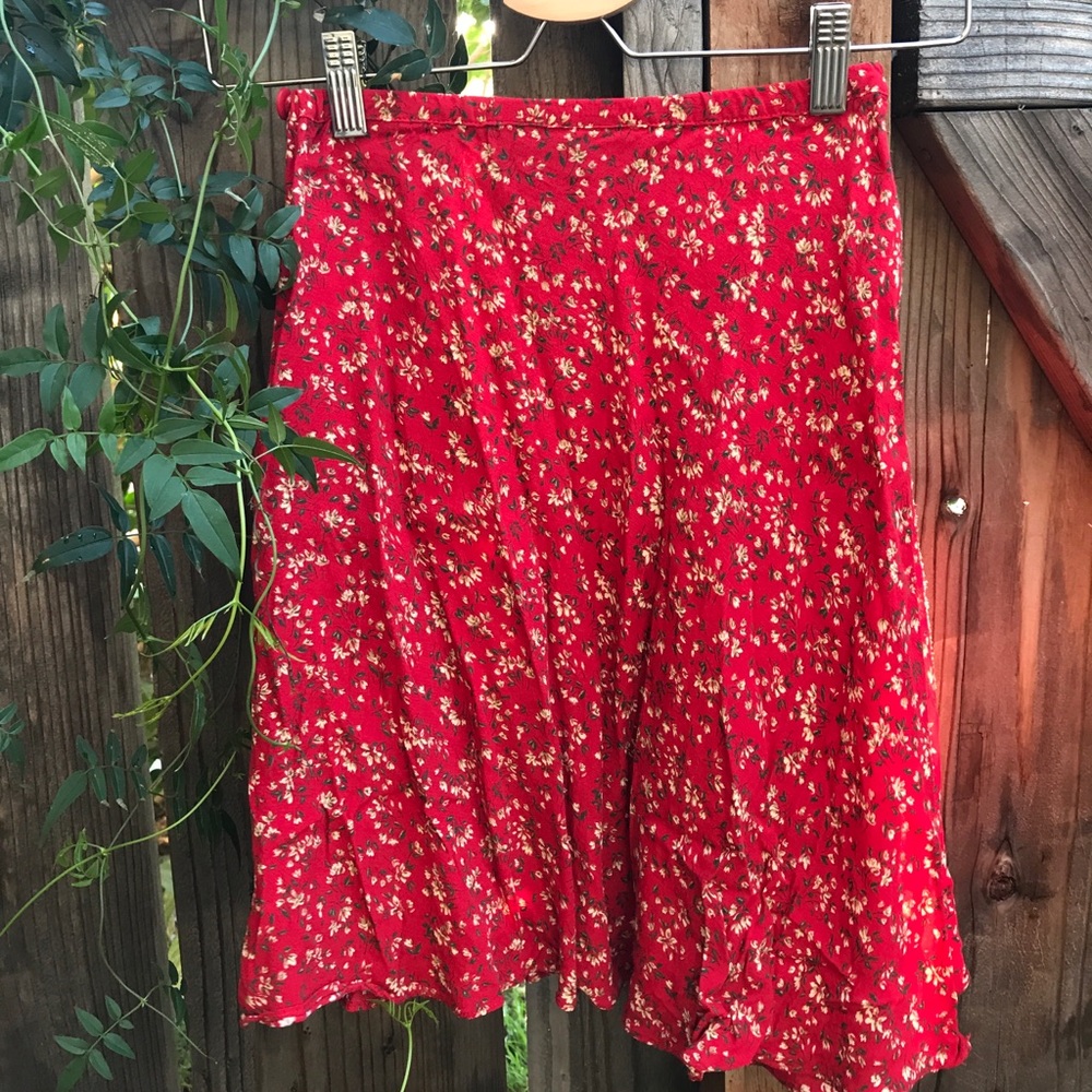 • VINTAGE FLORAL SKIRT • SZ XS-S